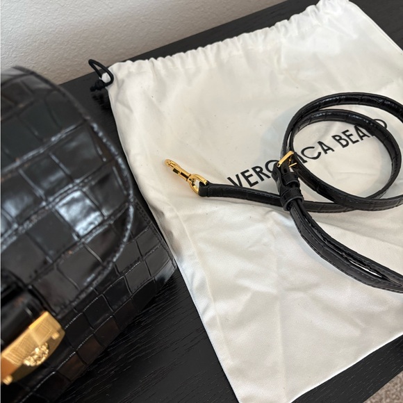 Veronica Beard Croc-Embossed Crest Lock Bag - Picture 11 of 12